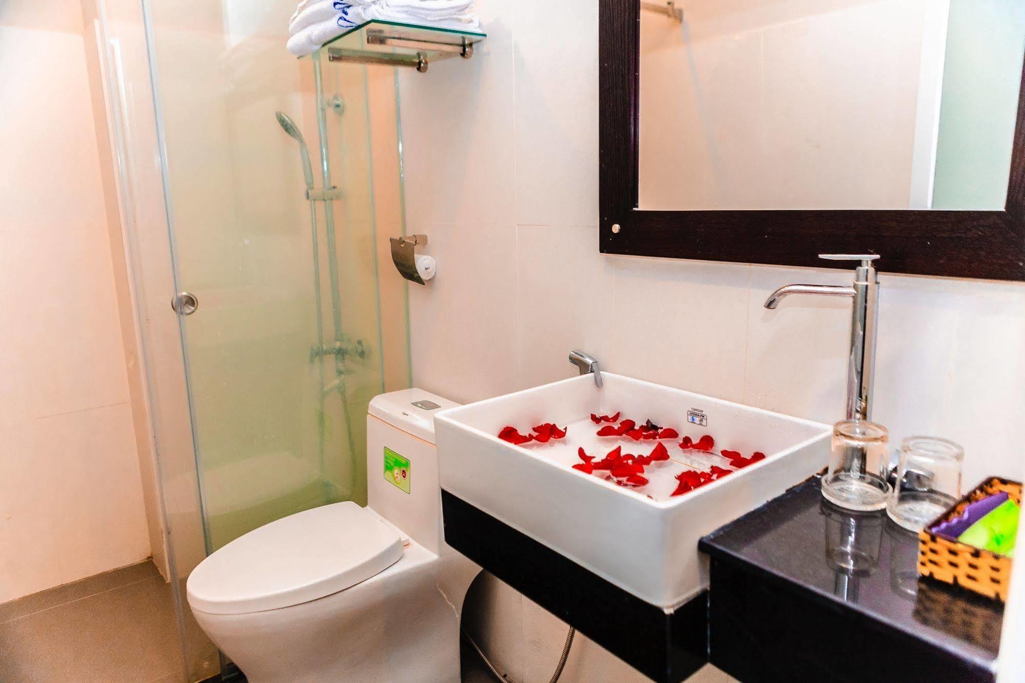Cosmos Hotel Nha Trang By Ht Kültér fotó